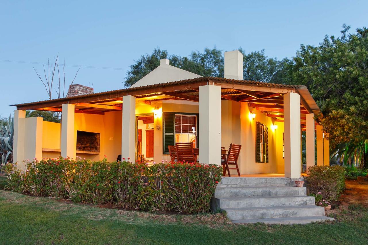 De Denne Country Guest House Oudtshoorn Dış mekan fotoğraf