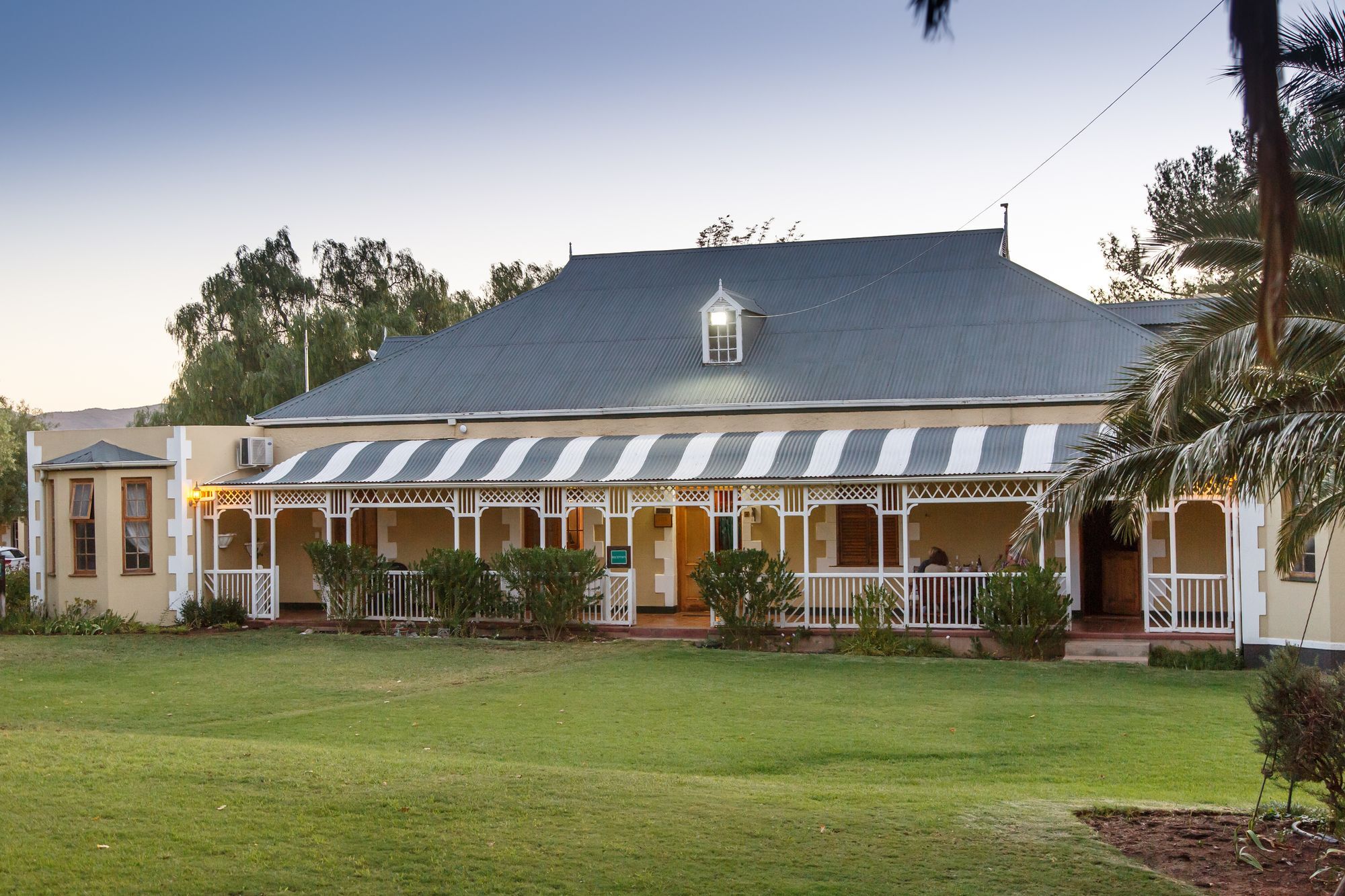 De Denne Country Guest House Oudtshoorn Dış mekan fotoğraf